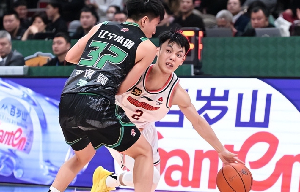 壹号娱乐官方网站广东宏远训练开放日，赛前战术微调引欢呼，NBA总决赛在即，球探报告显示潜力的简单介绍