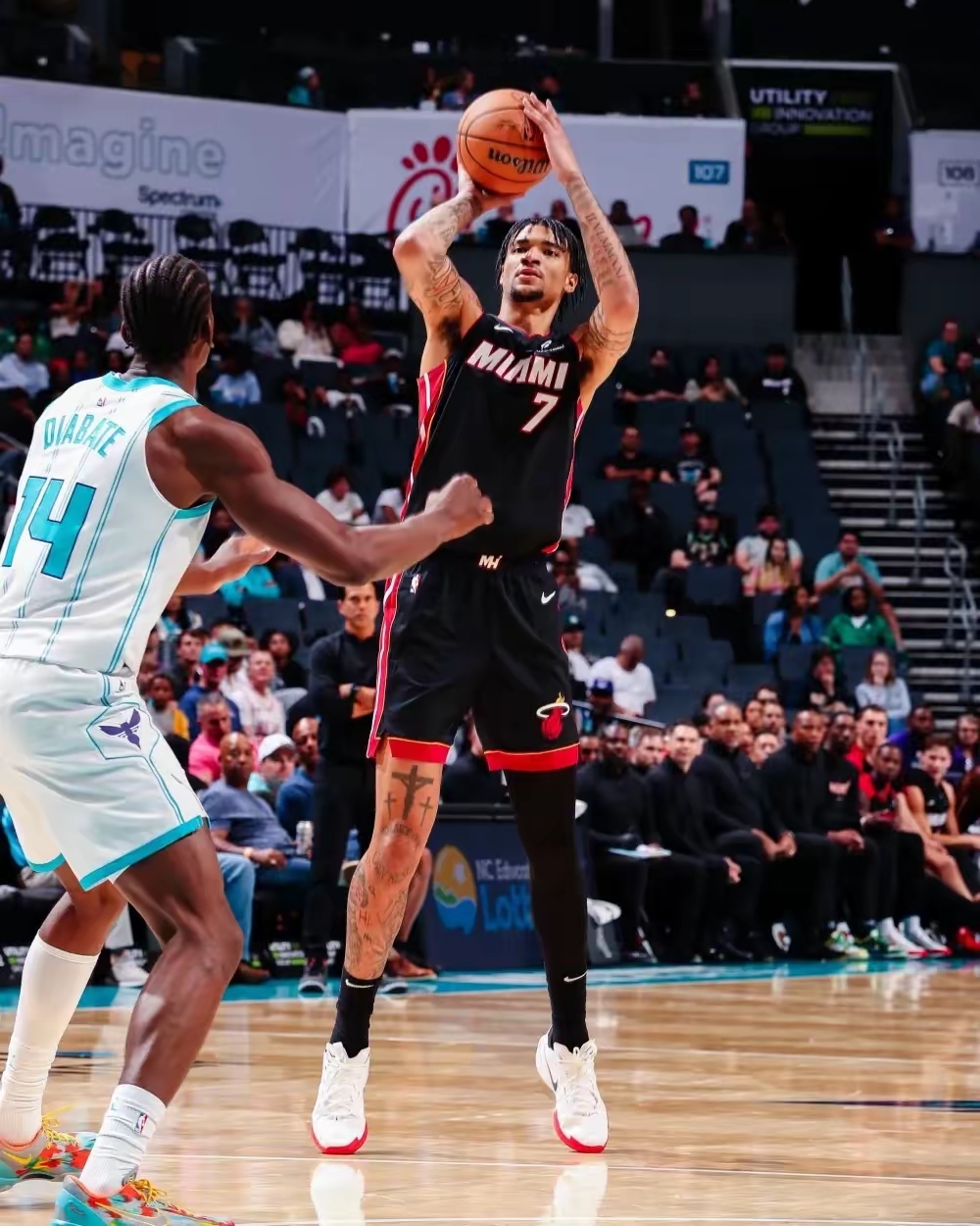 太狠了！清晨多伦多猛龙调整名单以备NBA总决赛清晨多特蒙德调整名单以备NBA总决赛，上海海港主帅复盘备战国王杯的简单介绍